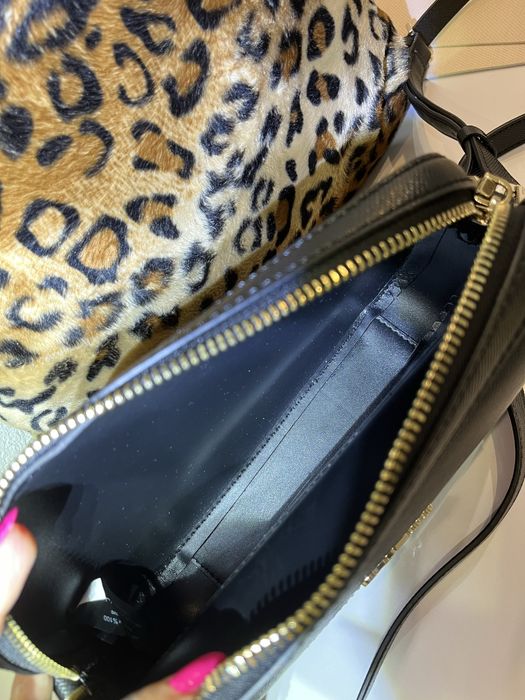 Сумка guess гарна,містка ,якісна