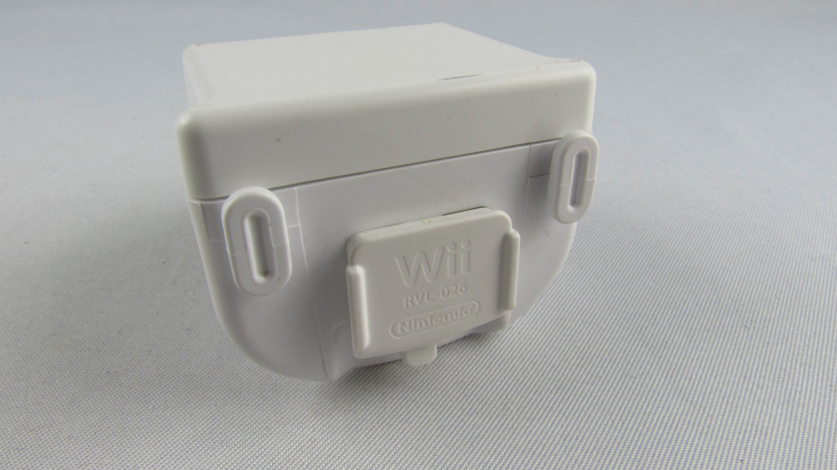 NINTENDO - Oryginalny Wii Remote Pilot + Motion Plus + Nunchuk Białe