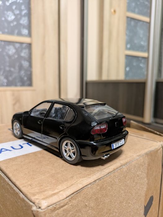 Model Seat Leon MK1  1:24