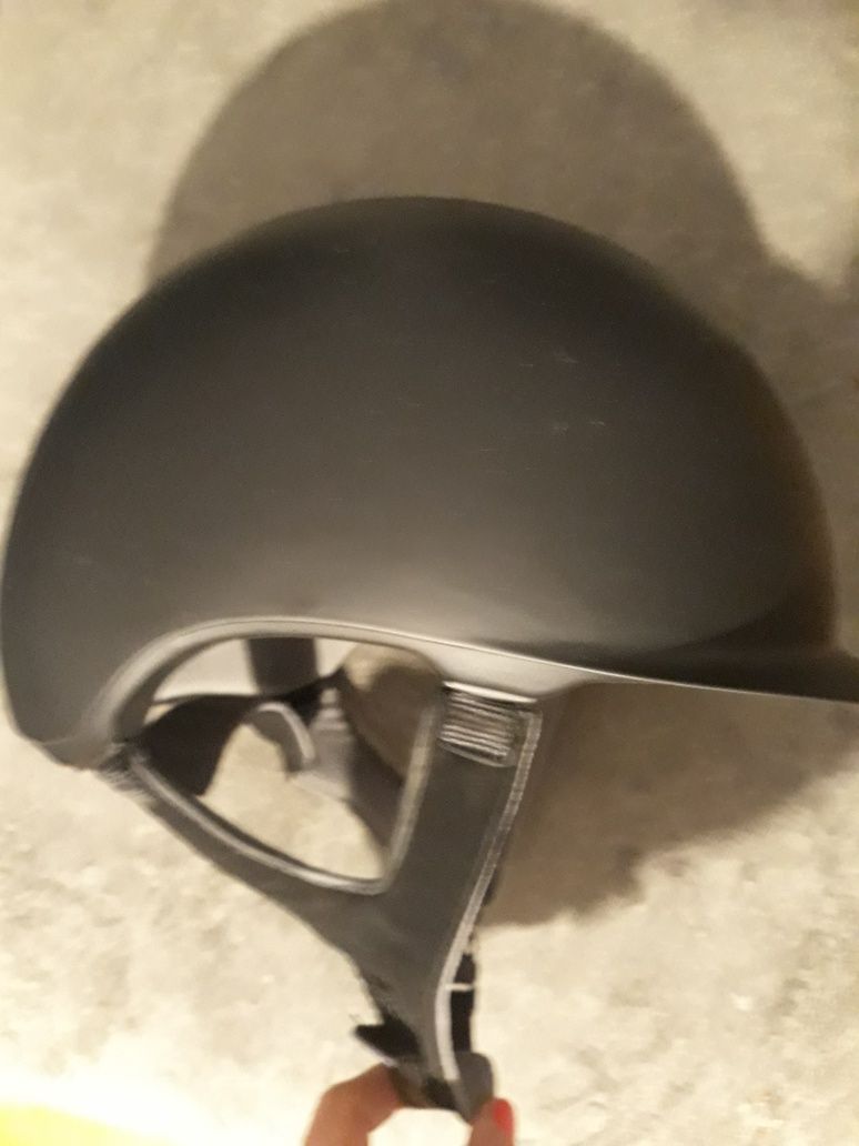 Kask jeździecki 59cm Decathlon super stan