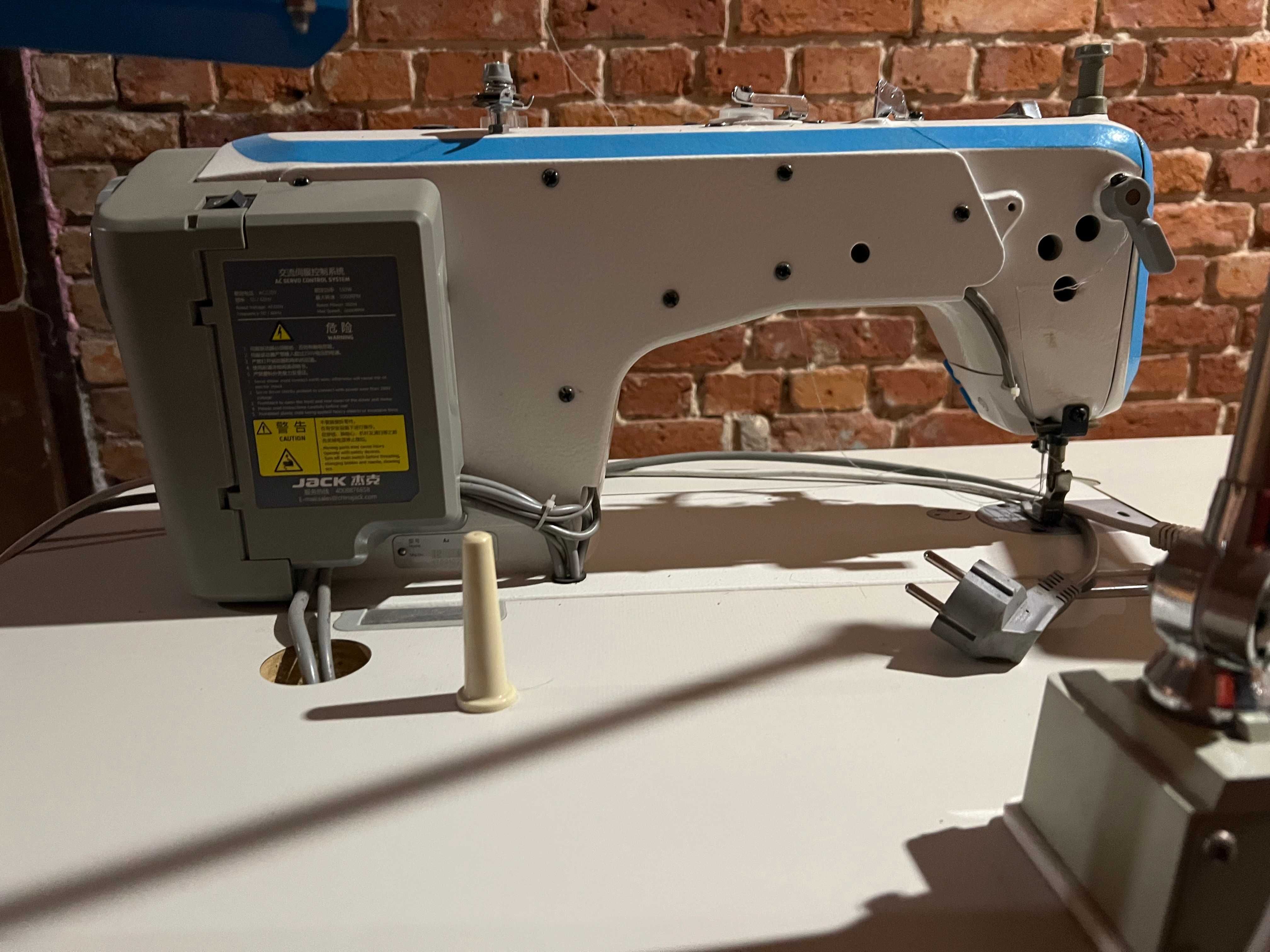 stebnówka jack a4 - automat do krawiectwa lekkiego i średniego faktura