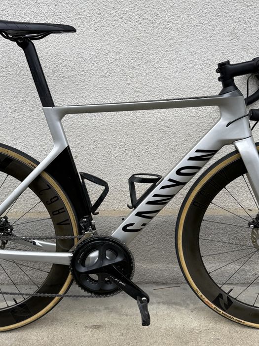 Карбоновий шосейний велосипед canyon aeroad cf slx