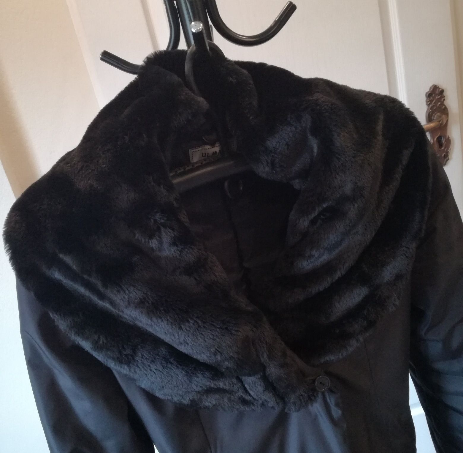 Czarny płaszcz zimowy grafit długa kurtka z futerkiem, paskiem M ulmar
