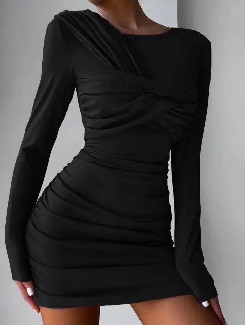 Сукня чорна міні, з драпіруванням на грудях