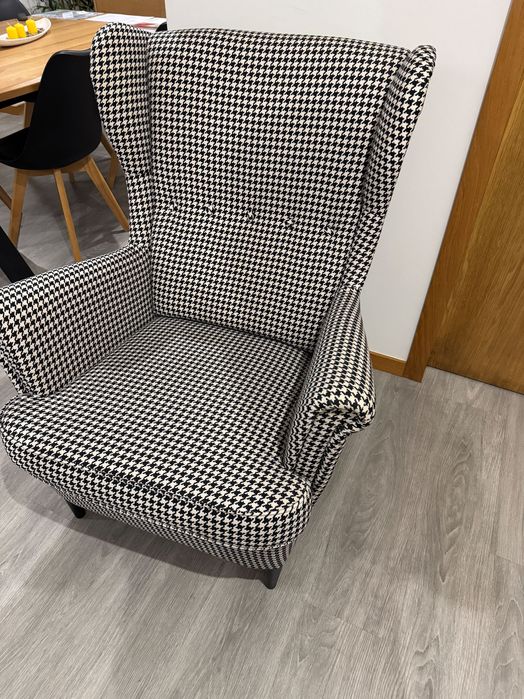 Poltrona, Vibberbo preto/bege