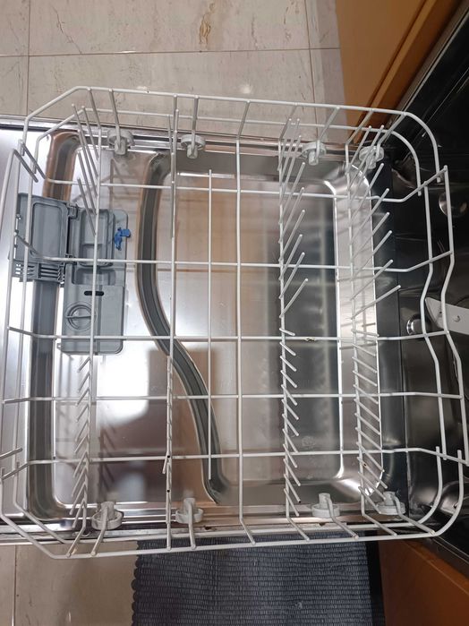 Máquina de Lavar Loiça - Indesit IDL 600 S