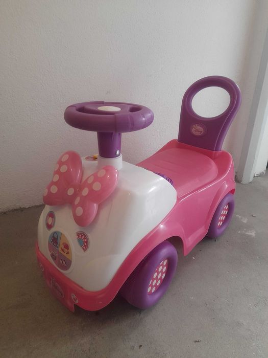 Carrinho andador da minnie com sons e luzes