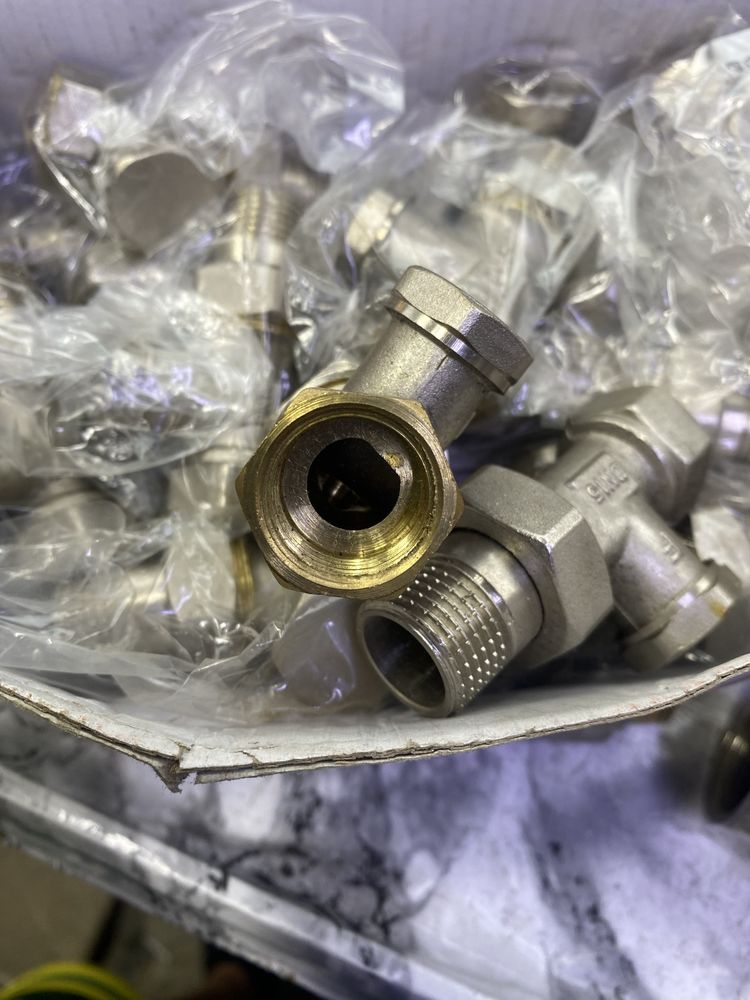 ОПТ Кран радиаторный Ferro прямой запорный хром нр1/2”-вр1/2” ZP2Y