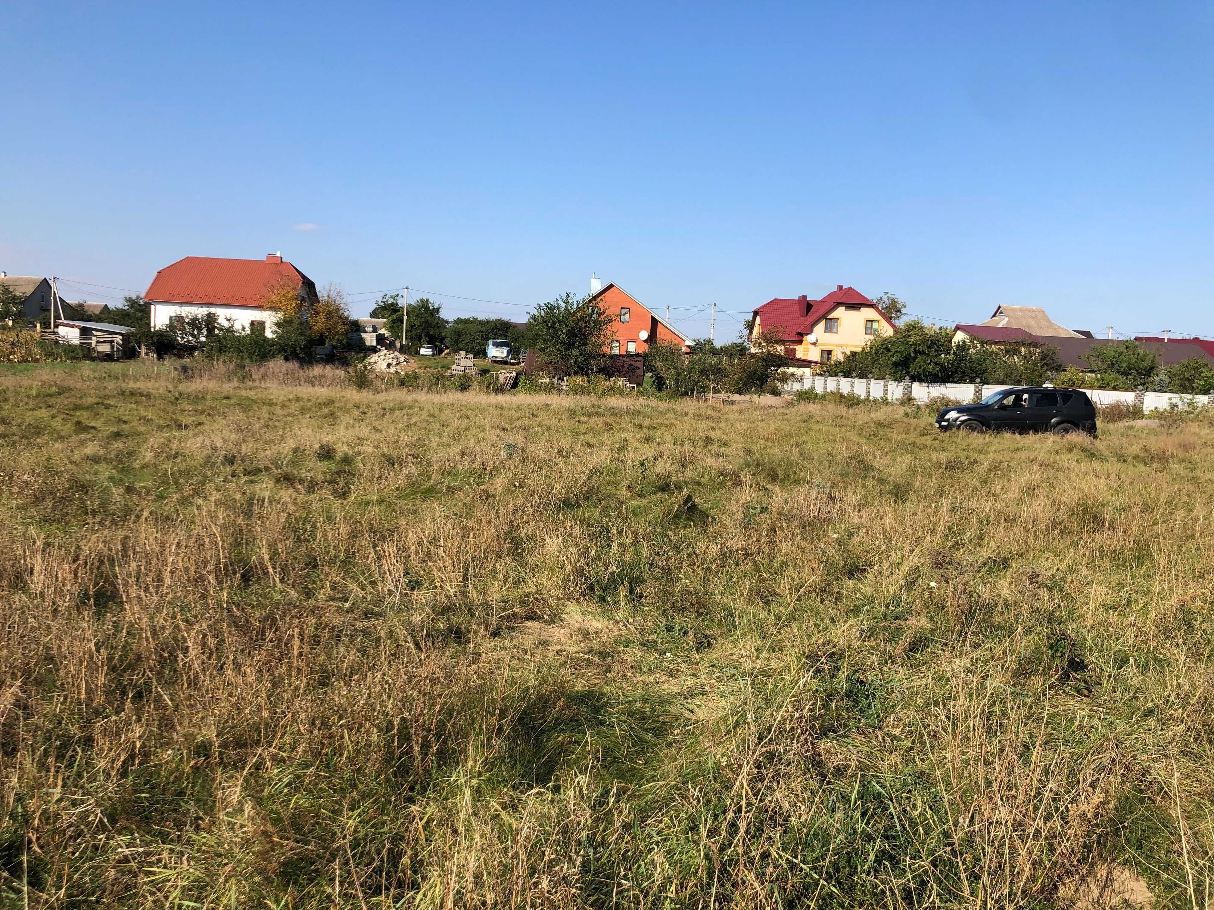 Продам участок землі під забудову