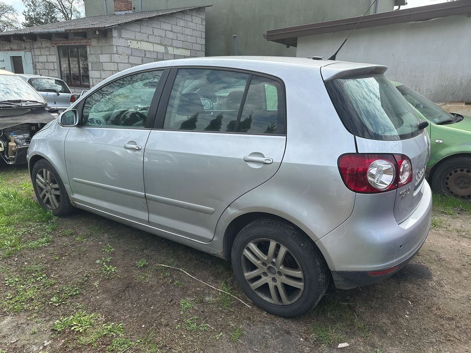 Drzwi Pokrywa VW Golf V Plus LA7W maska błotnik wzmocnienie prawe lewe