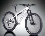 Bicicleta Btt Roda 29 carbono  suspensao Total Sunn Sid