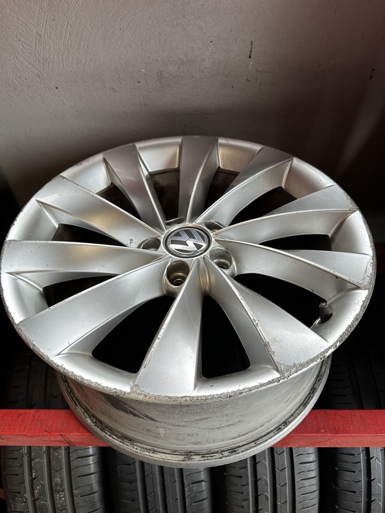 Alufelga 5x112 18 VW Passat CC Interlagos srebrna letnia lato