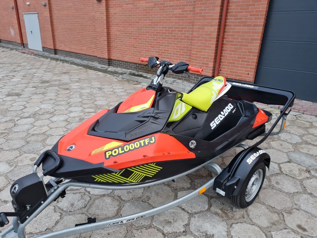 Sea Doo Spark Trixx 2020 47 MTH 2up VTS Przyczepka Click&Go Oryginalna