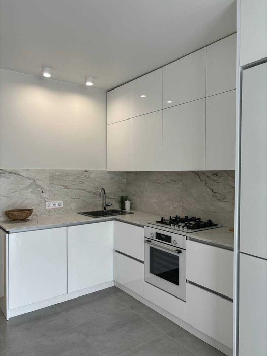 Продам 2-кімнатну з ремонтом у ЖК Park Residence