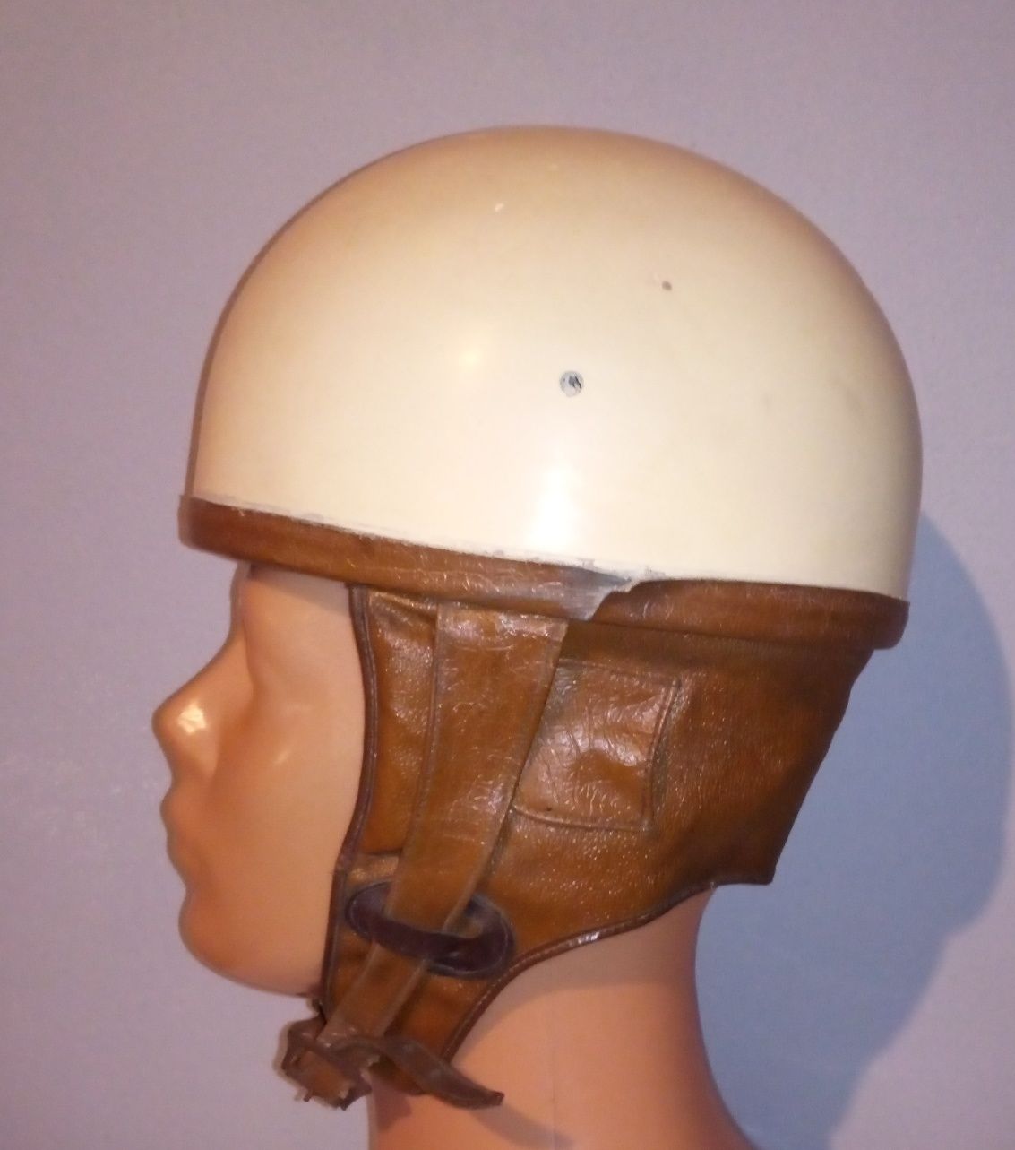 Kask orzeszek PRL stary kask kolekcjonerski rozmiar 56-57  NR44