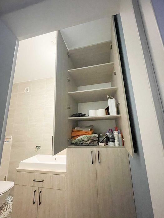 Шафа у ванну кімнату