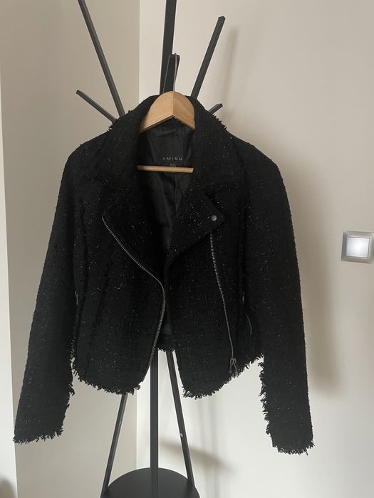 Czarny żakiet AMISU