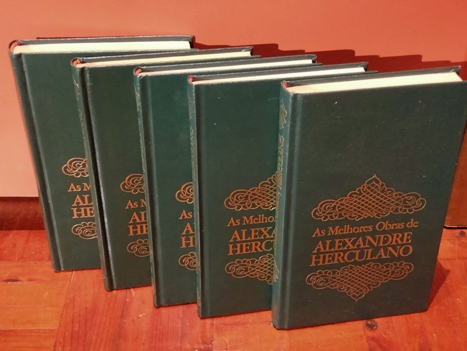 Lote de coleções diversas de livros