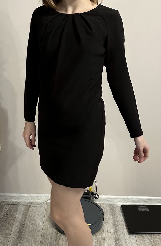 Чорна жіноча сукня Beloved