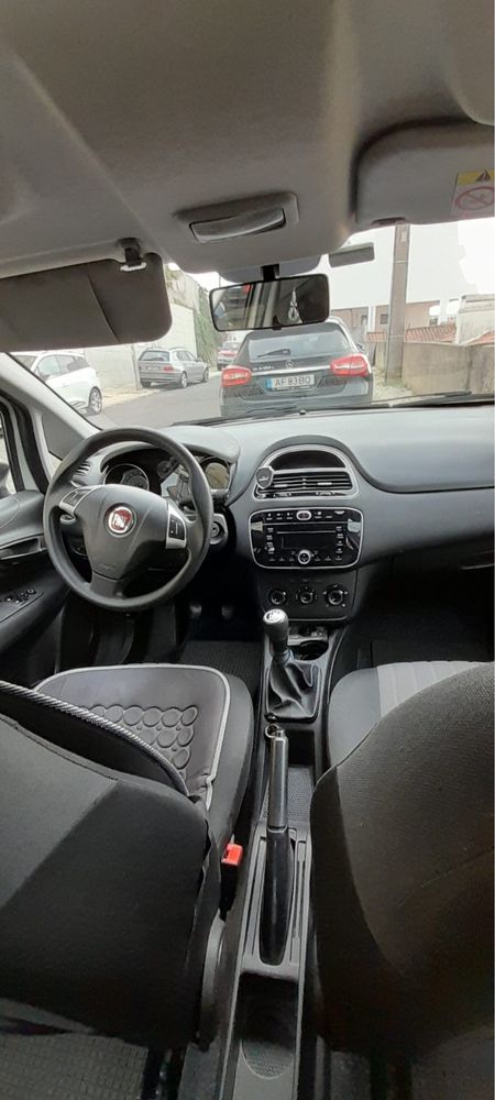Fiat Punto 2018 - Benfica
