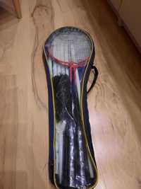 Zestaw do gry w badmintona badminton siatka 4 paletki rakiety lotki
