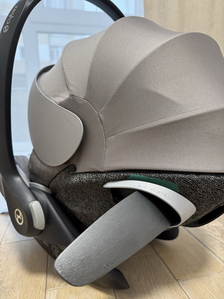 Автолюлька Cybex Cloud Z2 i-Size Soho Grey