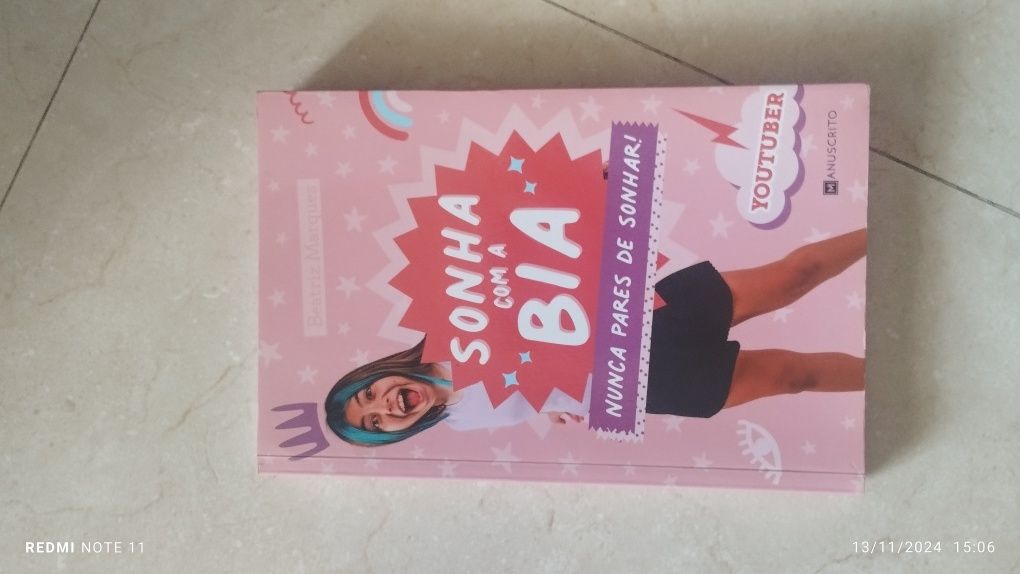 Vendo livro sonha com a bia