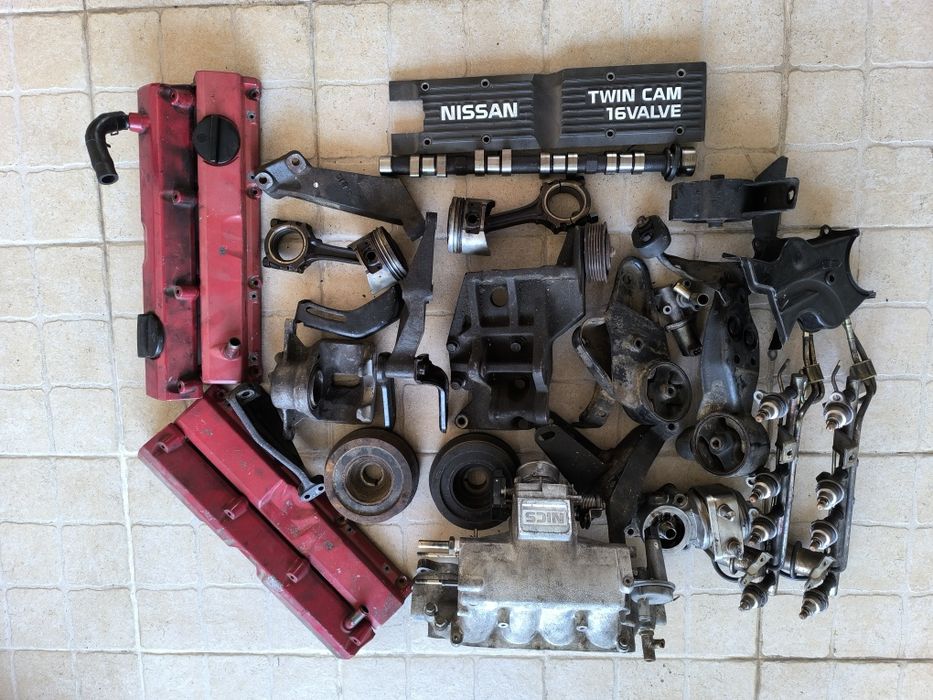Nissan Sunny N13 GTI Peças várias