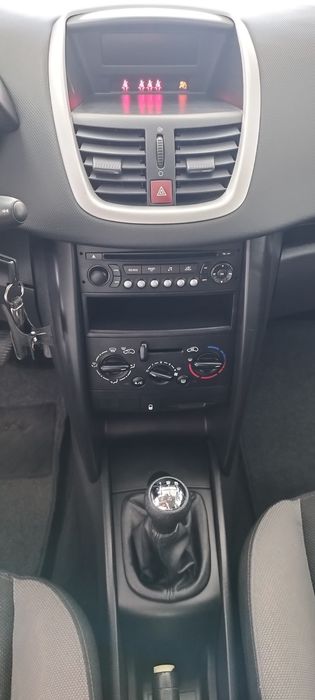 Carro Peugeot 207