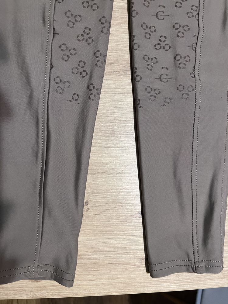 Bryczesy legginsy dla dziewczynki  Sporty Covalliero rozmiar M 140/146