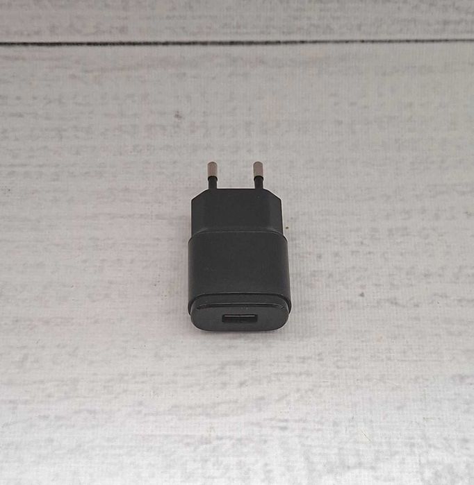 Lg Oryginalna Ładowarka Sieciowa Mcs 02ED 0.85A