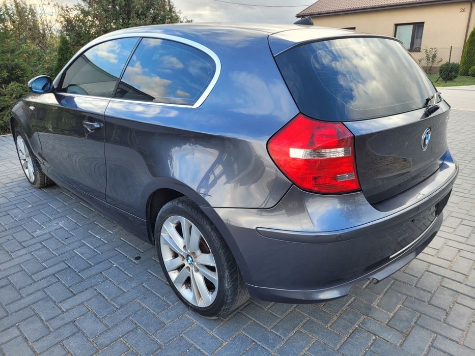 BMW e81 Anglik Brak silnika sparkling graphite A22 drift 123d