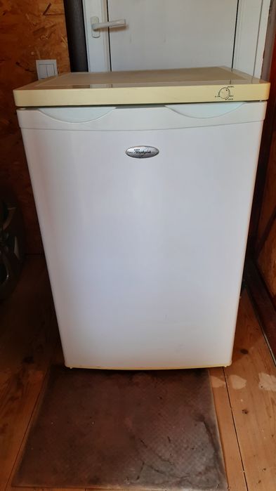 Морозільна камера   Whirlpool AFB601 CV091