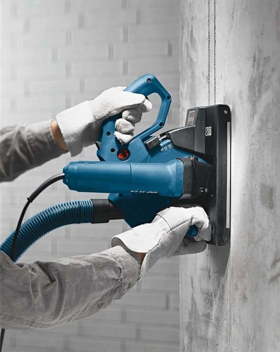 Wynajem, wypożyczalnia narzędzi. Piła do paneli, drewna. Piła ukośnica