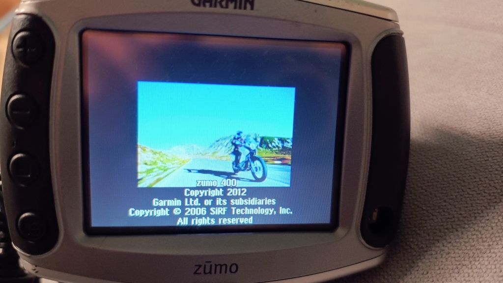 Nawigacja motocyklowa Garmin zumo 400 touratech