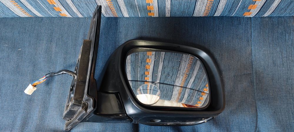 Зеркало праве паджеро вагон 4