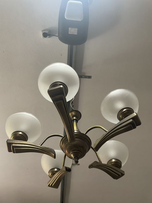 Candeeiros de mesa e teto