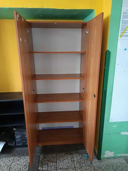 szafa z półkami olcha