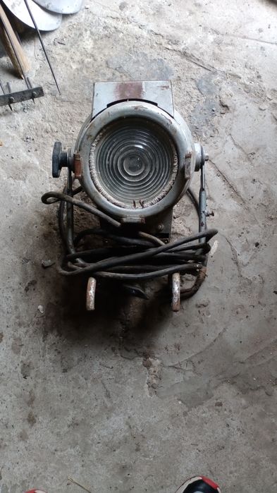 Кінопрожектор б/у