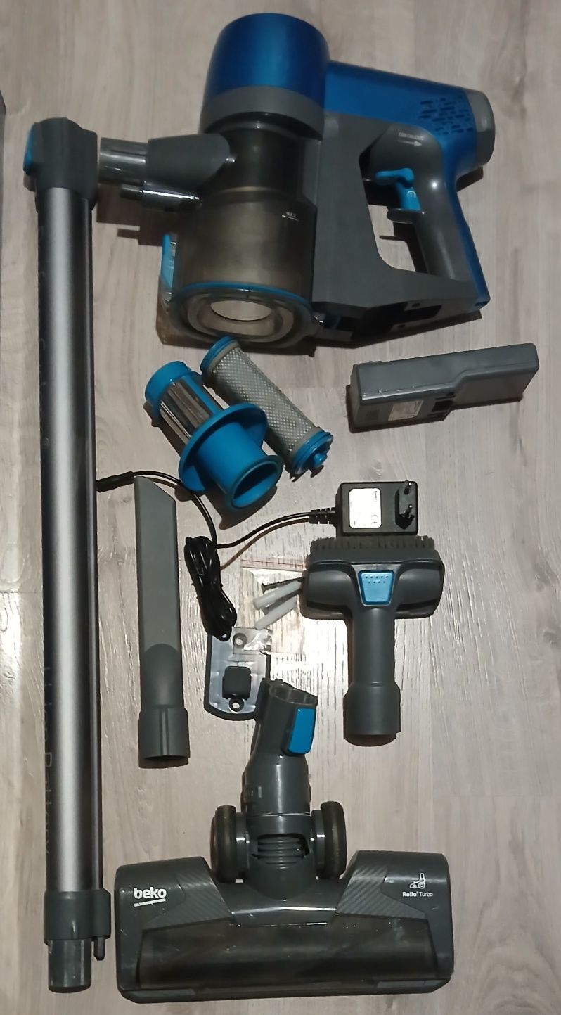 Odkurzacz pionowy Beko PractiClean VRT82821DV.
