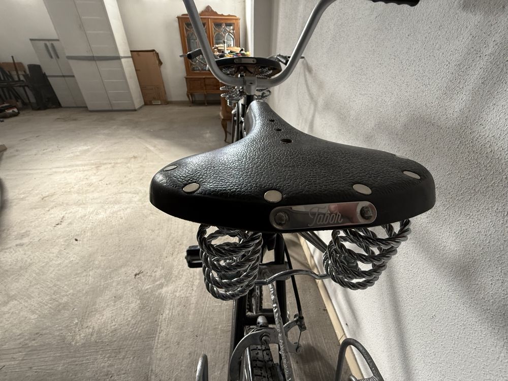 2 (Assentos) Selins de bIcicleta Pasteleira Novos