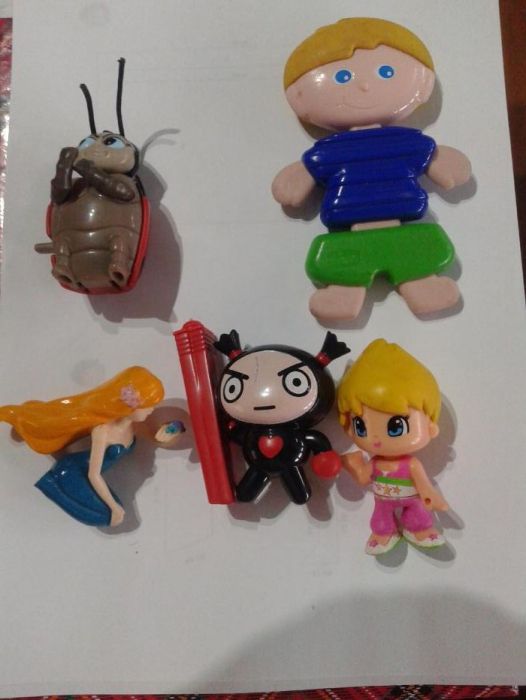 Bonecos de vários temas