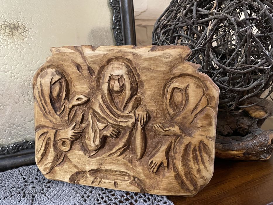 Норны, фигуры из дерева