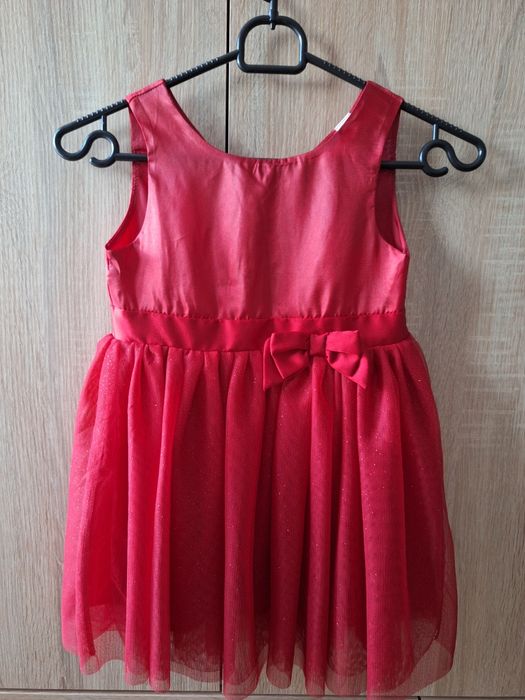 Sukienka czerwona brokatowa 104 H&M