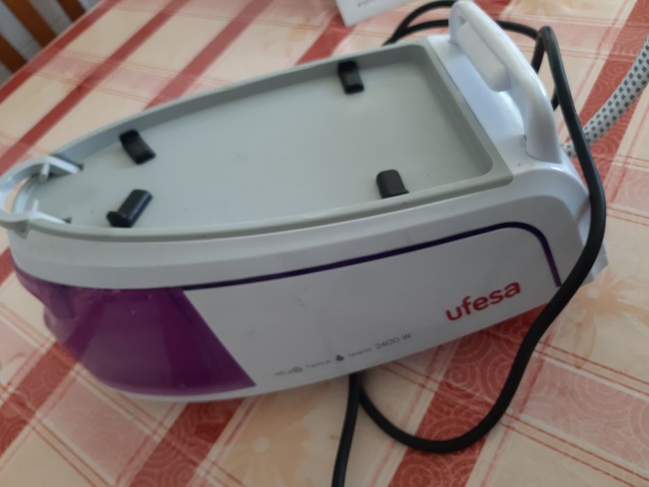 Ferro de engomemar com caldeira