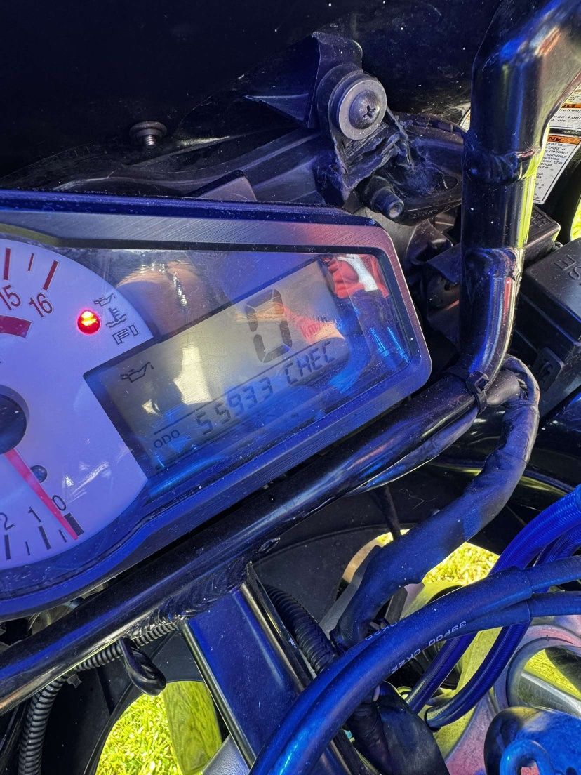 Suzuki gsxr k1 600