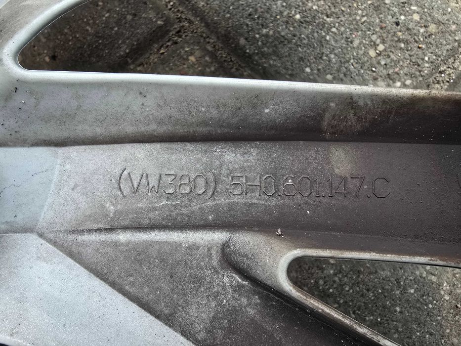 Kołpaki 16” ORGINAŁ VW N0402