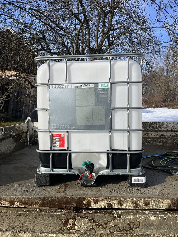 Mauzer beczka 1000l na wode pitna