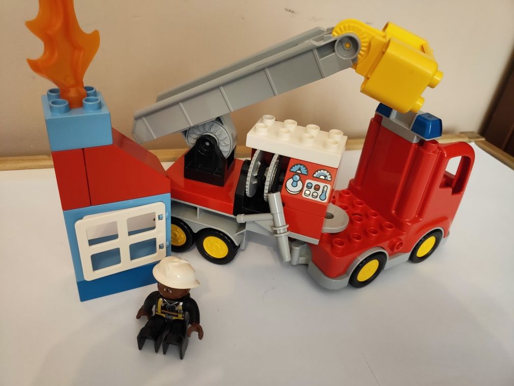 LEGO Duplo 10592 staż pozarna