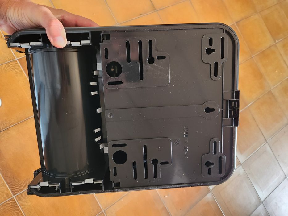 Lote de 10 Dispensadores de Papel das Mãos Preto NOVO